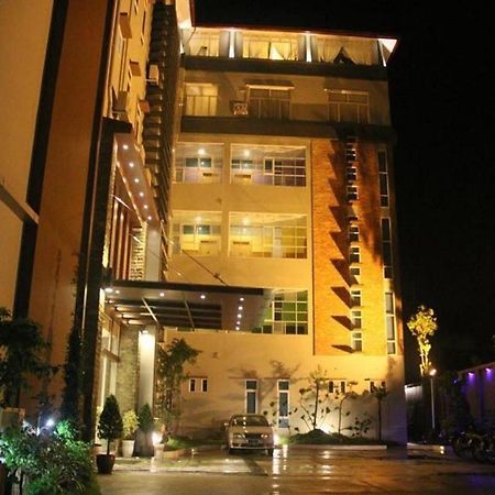 Golden Guest Hotel Dawei Esterno foto