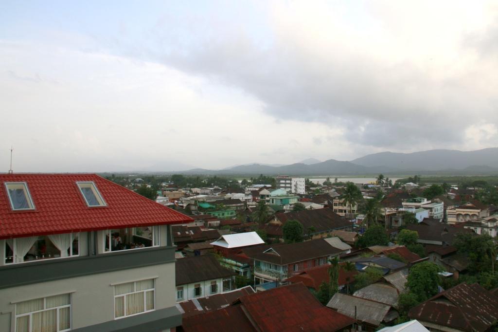 Golden Guest Hotel Dawei Esterno foto